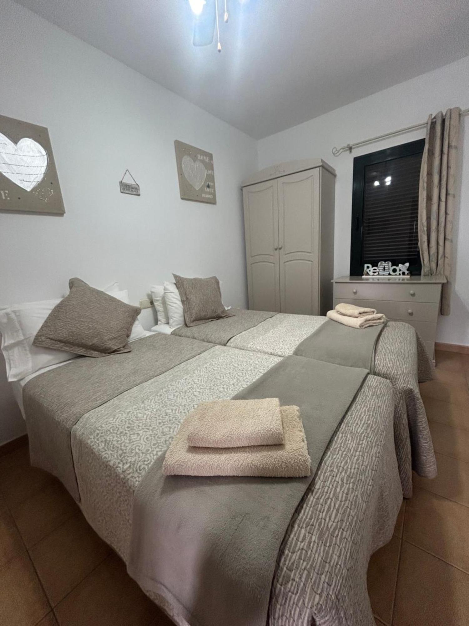 Casa Orilla! Beautiful Private Holiday Villa With Hot Tub La Oliva Extérieur photo